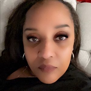 Meet your Posher, Talia